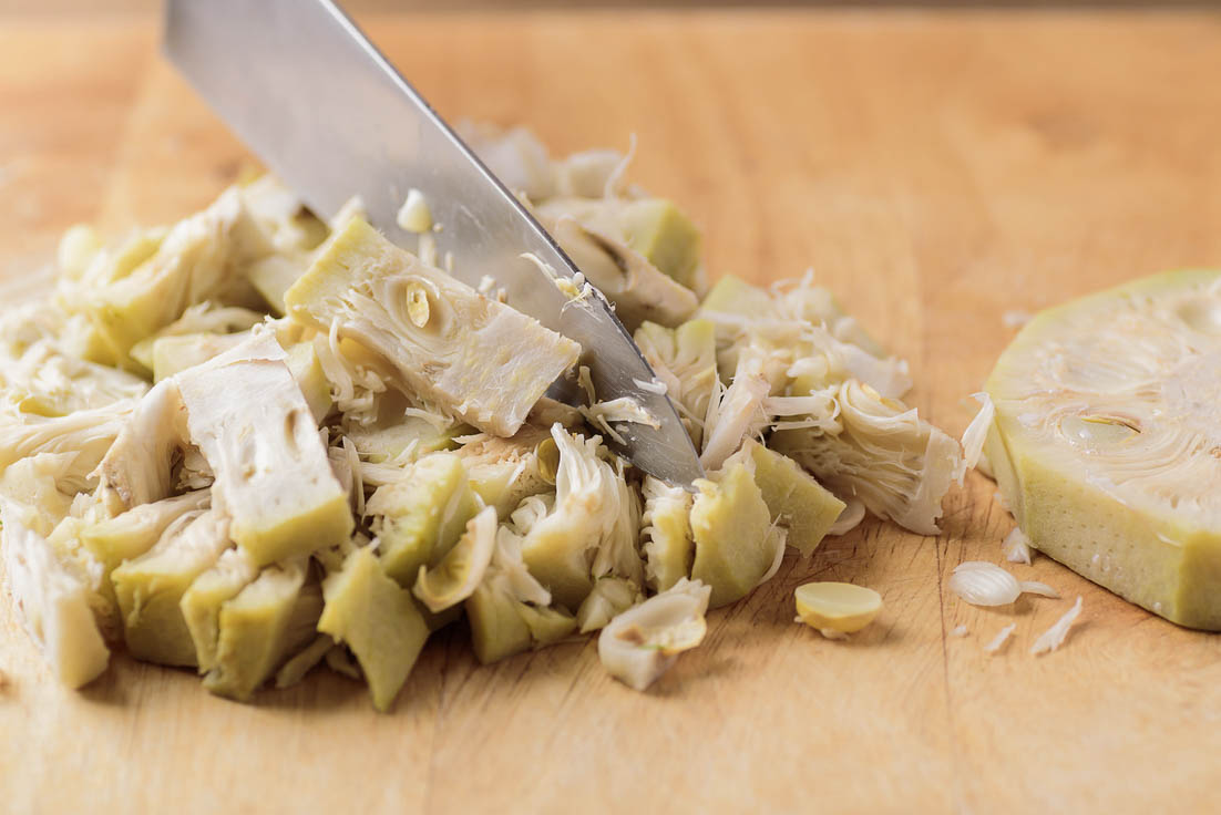 Jackfruit, een veelzijdige vleesvervanger in vegan recepten